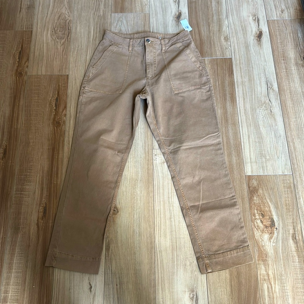 NWT Old Navy Khaki Cargo Pants Size 4